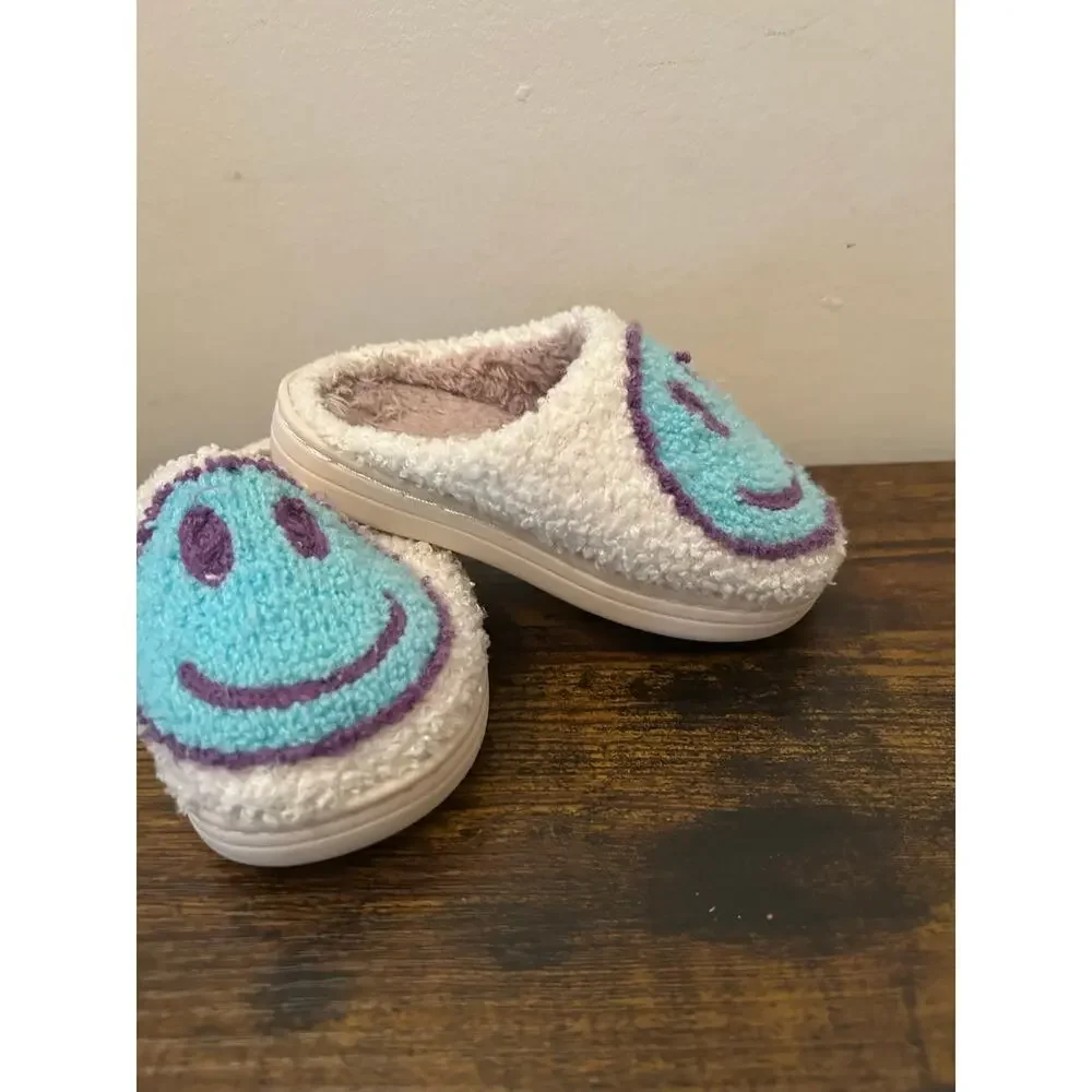 Retro Fuzzy Smiley Face Slippers Cream Teal Turquoise Purple Kids Sz 9.5 Cozy